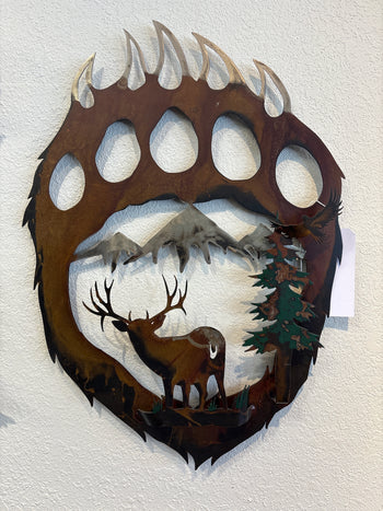 2’ Bear Paw with Scene